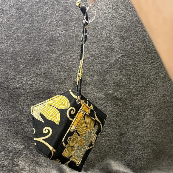 Vera Bradley Black and Yellow Patterned Wallet - Picture 5 of 12